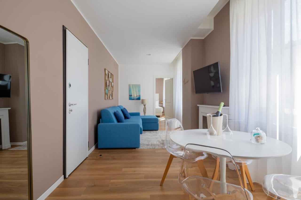 Vis A Vis Apartments Триест Екстериор снимка